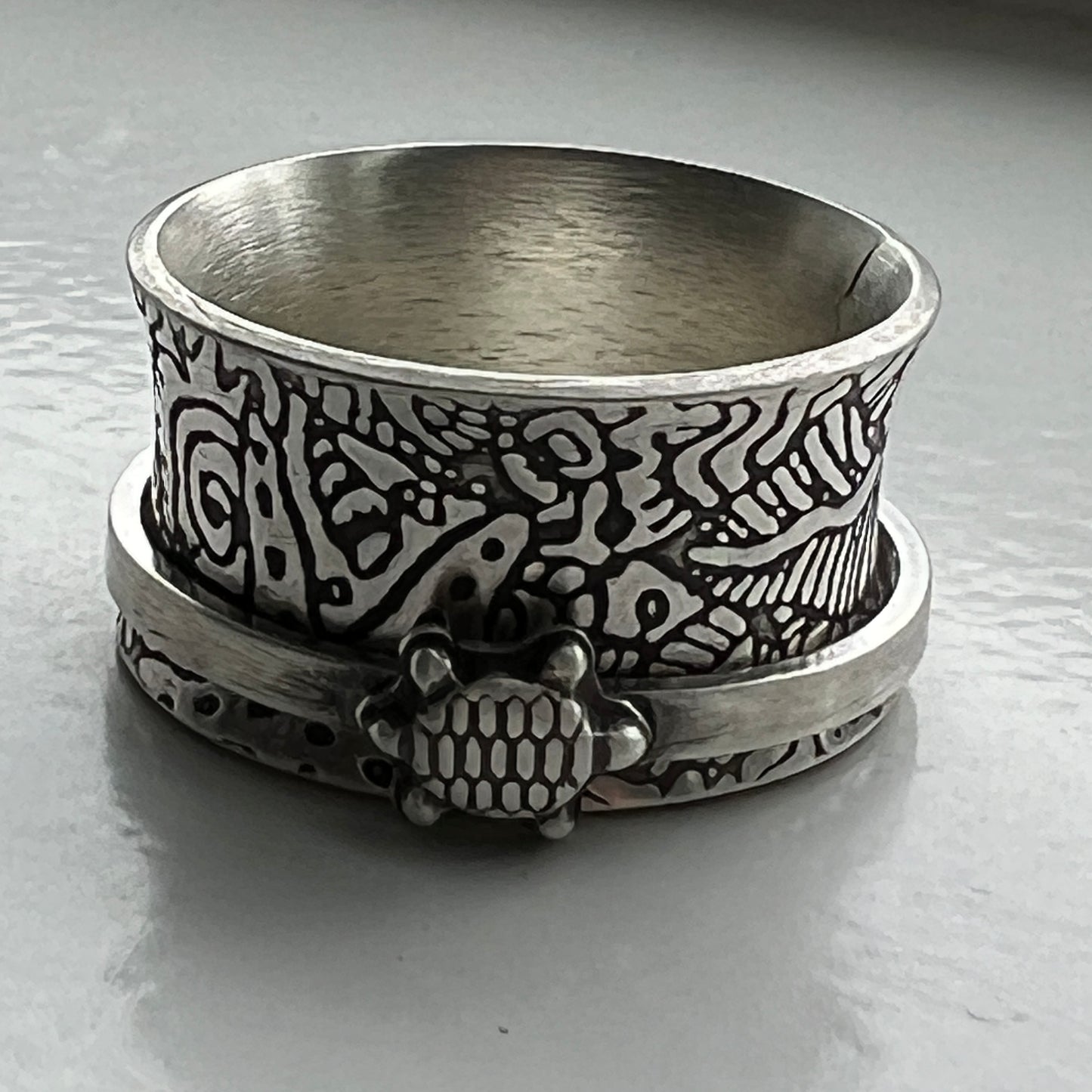 Sea Turtle Spinner Ring, Wide Sterling Band 7.5 US