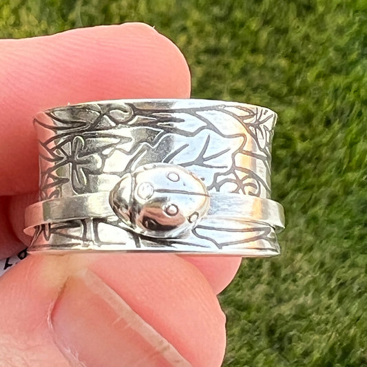 Ladybug Spinner Ring, Wide Silver Band